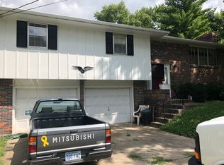 3325 N 55th St, Kansas City, KS 66104