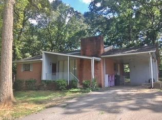 319 Hillcrest Cir, Thomasville, NC 27360