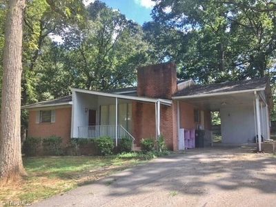 319 Hillcrest Cir, Thomasville, NC, 27360