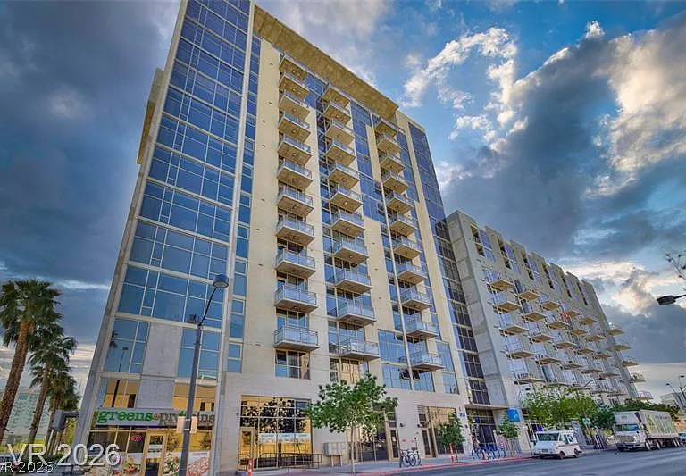353 E Bonneville Ave #555 — Photo 4
