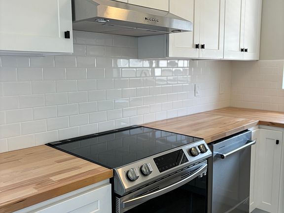 5th image of 420 S Madison Ave APT 211