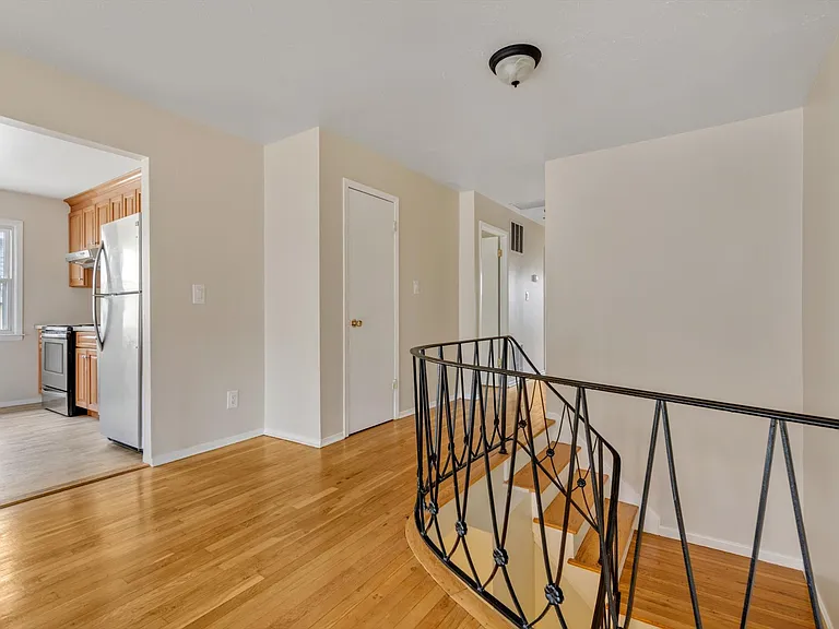 214-15 15th Ave #2 — Photo 4