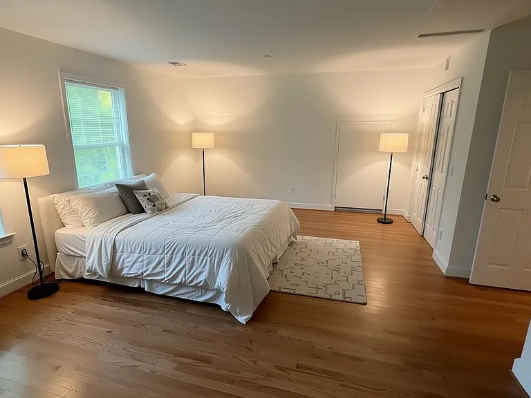 220 Gross Ave — Photo 23
