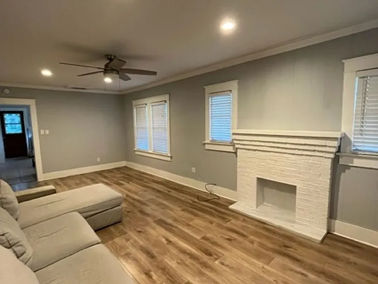 203 W Haya St — Photo 3