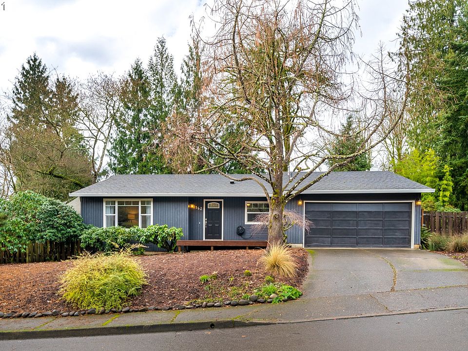1st image of 2562 Wisteria Ct