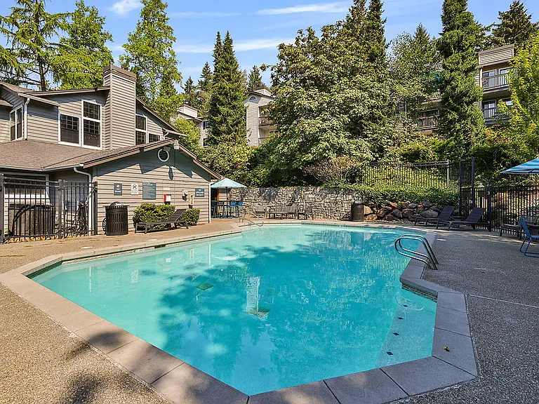 Emerald Ridge — Photo 2