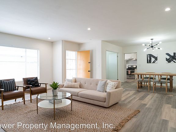 2nd image of 127 W 64th Pl APT 6