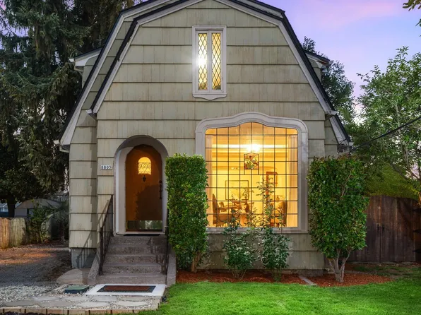 8805 N Courtenay Ave, Portland, OR 97203