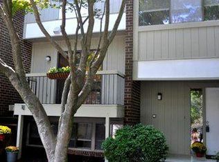 12027 Insha Ct, Reston, VA 20191