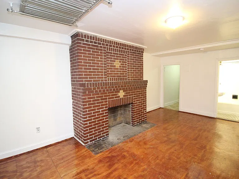 1224 Saint Paul St — Photo 3