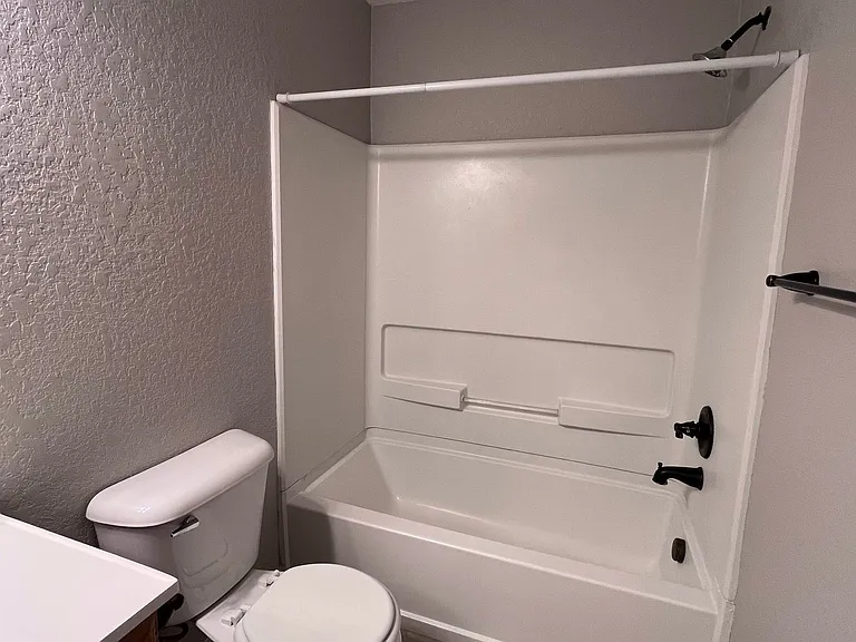 5107-5109 Flipper Dr — Photo 14