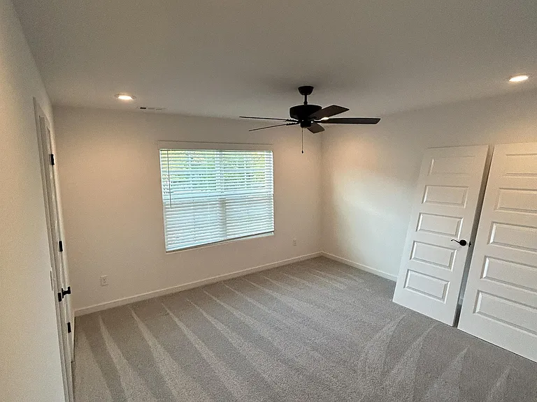 1623 W Stone St #3 — Photo 8