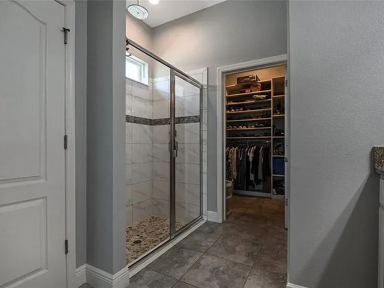 1090 Alder Tree Dr — Photo 16