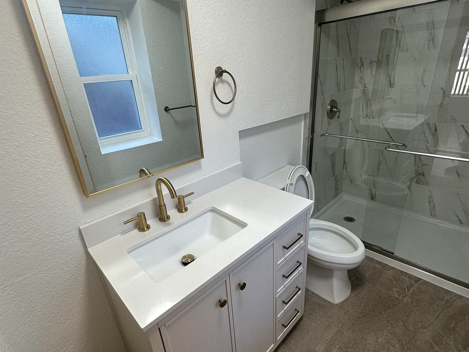 3 bed, 1930 sqft, $4,000 — Photo 3