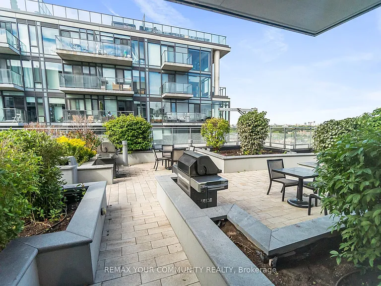 525 Adelaide St W #1518 — Photo 21