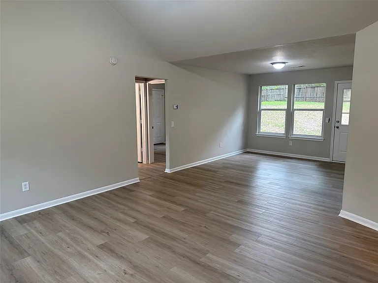 174 E Sunset Dr — Photo 20