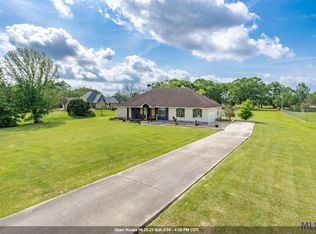 6330 Lower Zachary Rd, Zachary, LA 70791