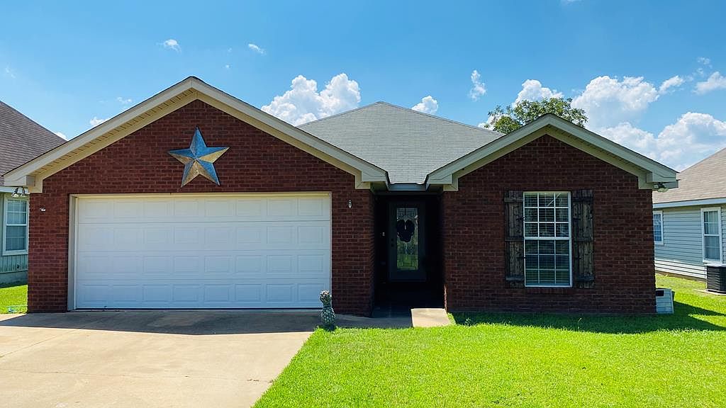 305 Powder Horn Dr, Midland City, AL 36350 Zillow