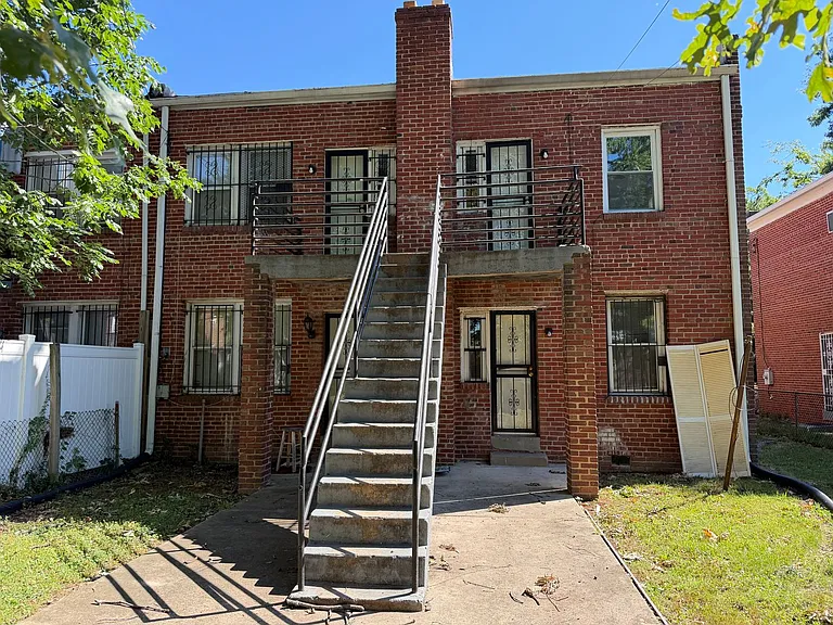 417 Newcomb Street — Photo 14