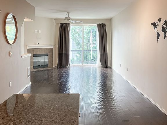 3rd image of 3116 164th St SW APT 320