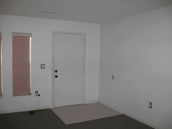 4th image of 261 Village Crest Ct