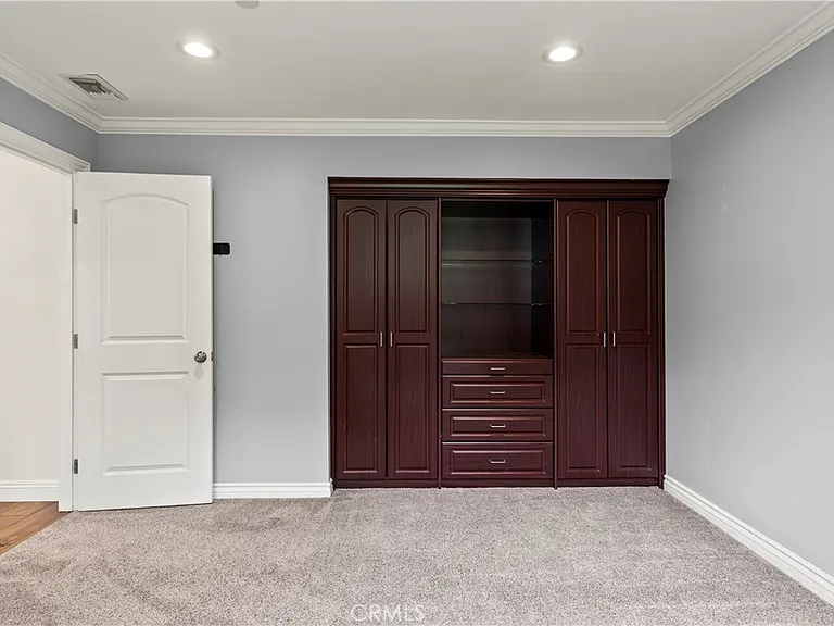 1096 Canyon View Dr — Photo 28