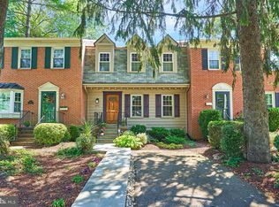 202 Grove Ave, Falls Church, VA 22046