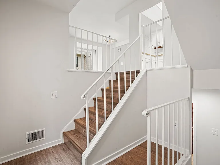 18616 Pier Point Pl — Photo 2