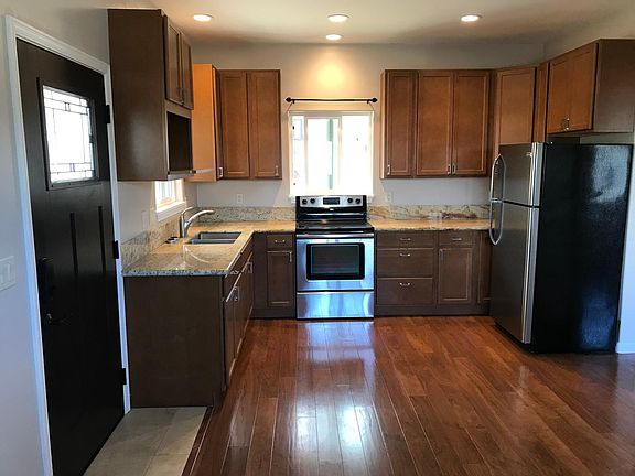 2nd image of 171 Moolu Cir #A