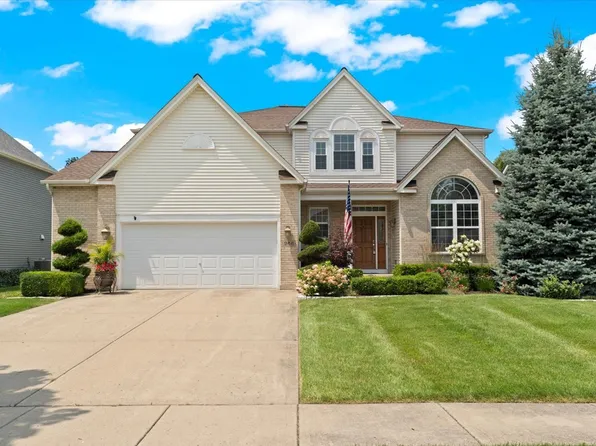 966 Timber Lake Dr, Antioch, IL 60002