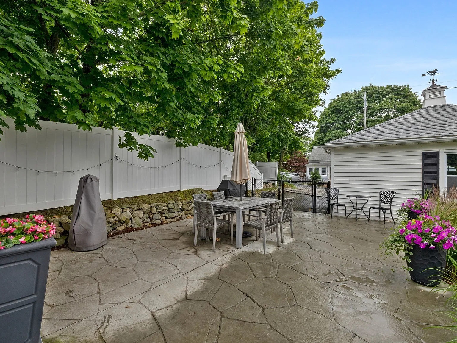 3 bed, 1.0 bath, 1500 sqft, $3,500 — Photo 4
