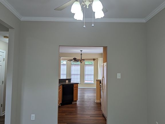 4th image of 4501 Meredith Creek Dr
