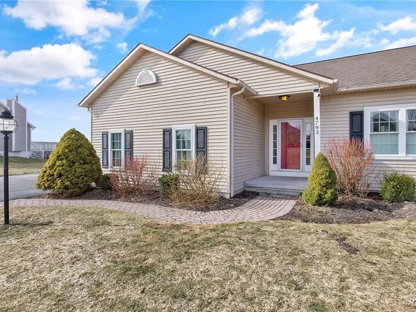 4793 Manor Hill Dr, Syracuse, NY 13215