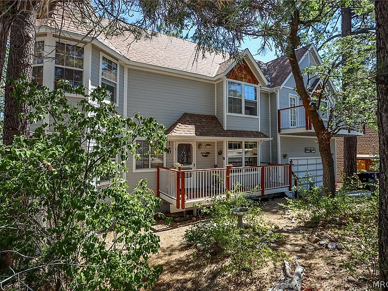 732 Villa Grove Ave — Photo 6