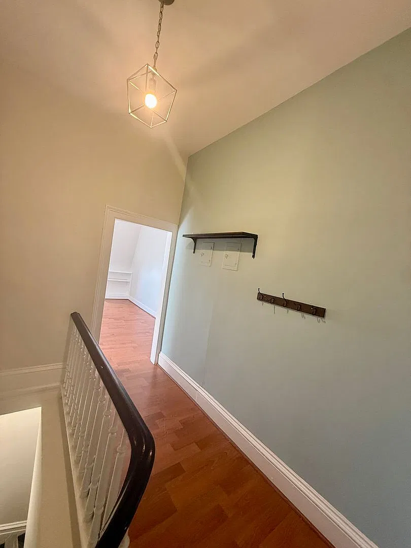 52 North Washington Street — Photo 3