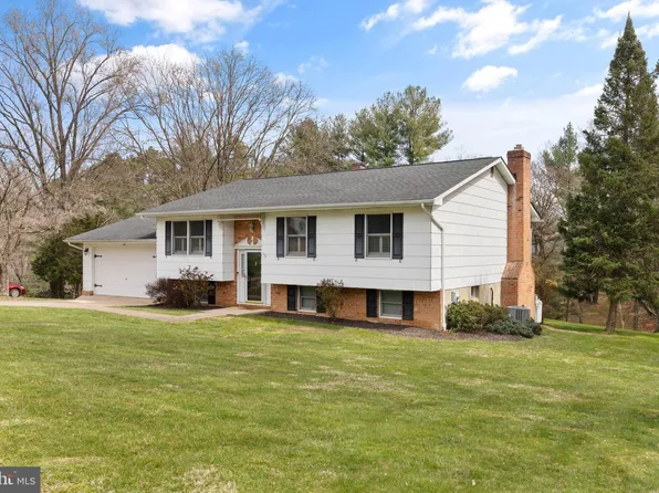 5318 Wendy Rd, Sykesville, MD 21784