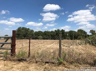 925 County Road 6723, Natalia, TX 78059