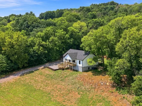 1190 Patton Hollow Rd, Watertown, TN 37184