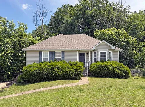 570 Somerset Ln Photo 1