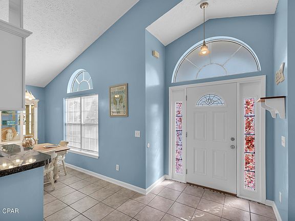 3rd image of 121 Seagrass Way