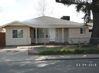 7308 Fruitridge Rd, Sacramento, CA 95820