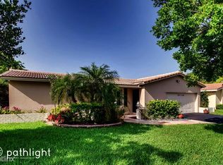 8466 NW 24th Ct, Pompano Beach, FL 33065