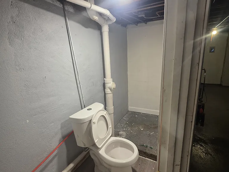 3438 Minnesota Ave — Photo 14