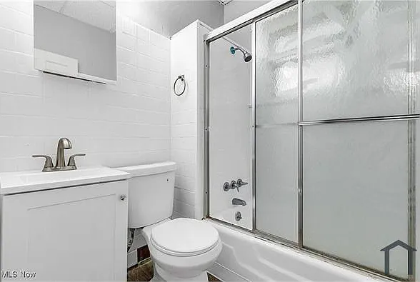 2 bed, 3598 sqft, $1,300 — Photo 2