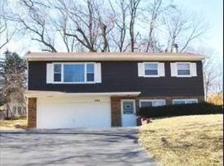 5215 Patton Dr, Wonder Lake, IL 60097