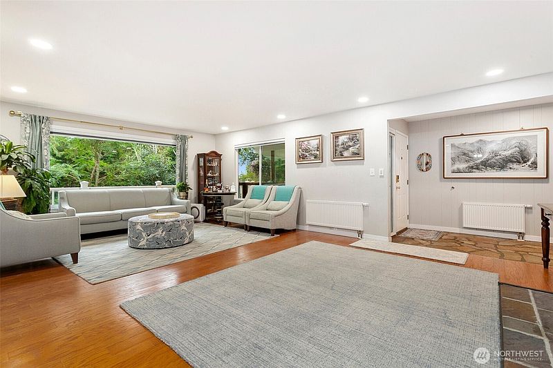 2nd image of 25806 SE 192nd Street