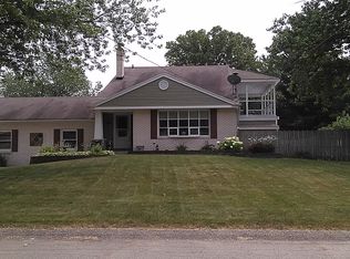 2242 Mulberry Ln, Jenison, MI 49428