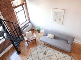 101 Sutton St