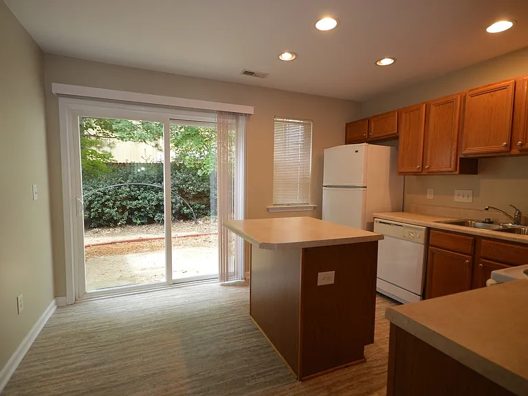 8026 River Watch Ln — Photo 11