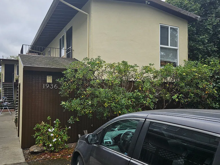 1936 Stuart St #2 — Photo 3